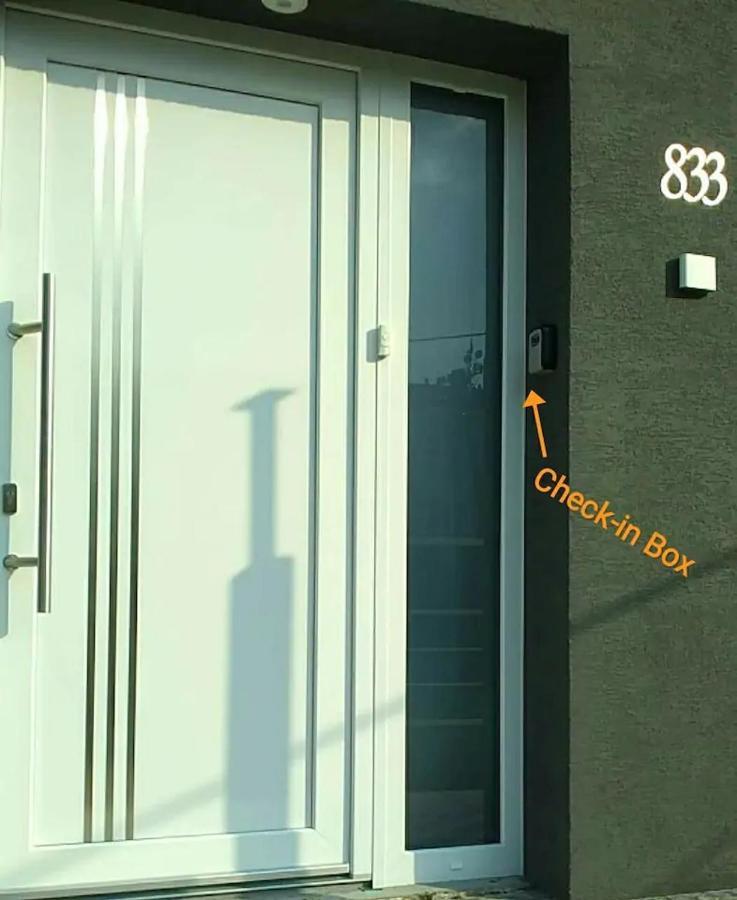 Slnecny Apartmanovy Dom Oslany מראה חיצוני תמונה