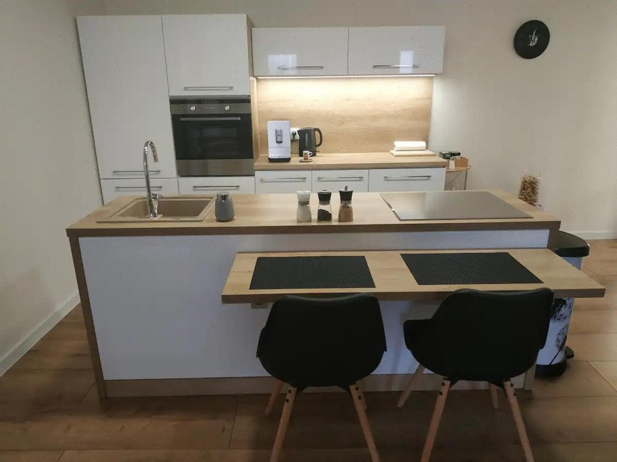 Slnecny Apartmanovy Dom Oslany מראה חיצוני תמונה
